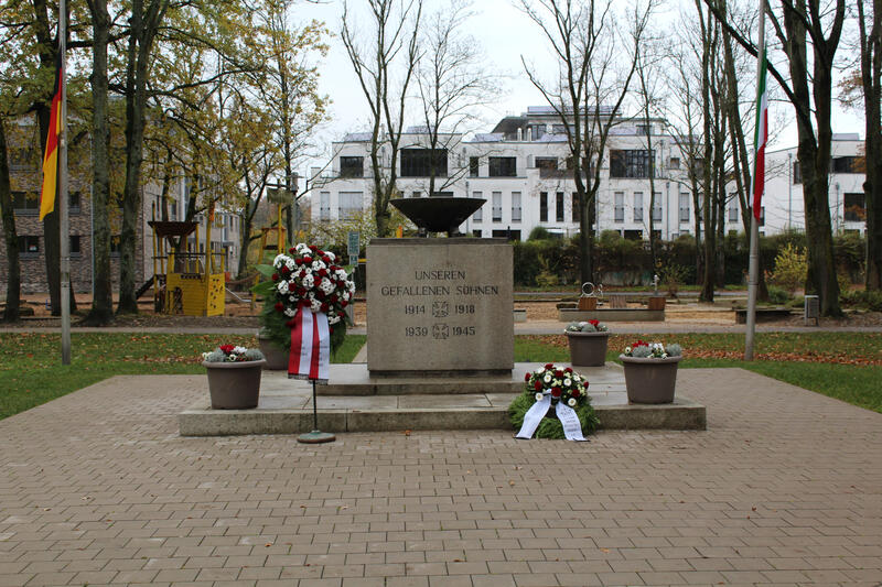 Das Kriegerdenkmal im Bavierpark.