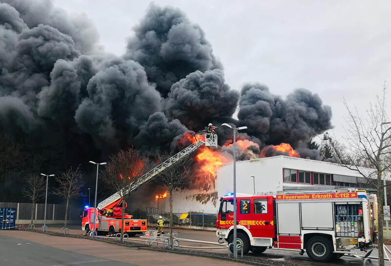 Brand einer Lagerhalle in Hochdahl
