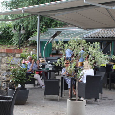 Das Café am Lokschuppen bietet den Jazzsommer-Gästen Jazzgenuss im Freien.