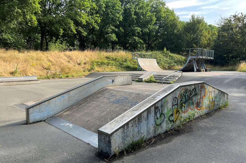 Die Skateanlage in Hochdahl. Nebenan ist das Jugendcafé.