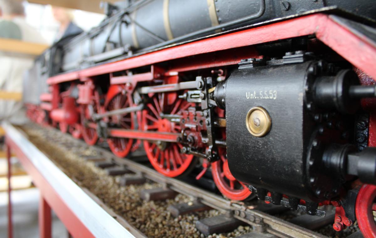 Model einer Lokomotive im Lokschuppen Hochdahl