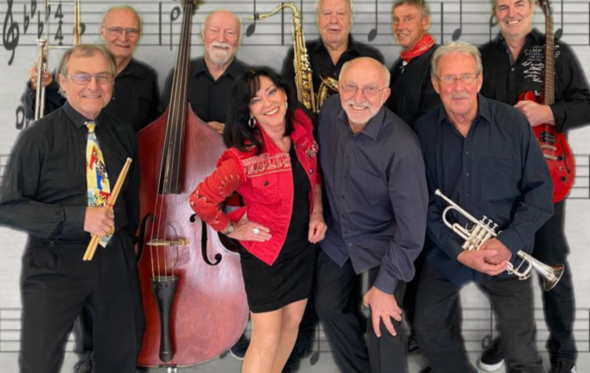 Die neun Musiker der Hot Jazz GmbH aus Bonn